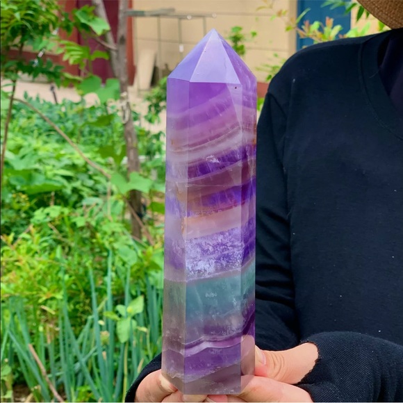 Gorgeous 1.9 lbs Rainbow fluorite tower - Picture 3 of 5